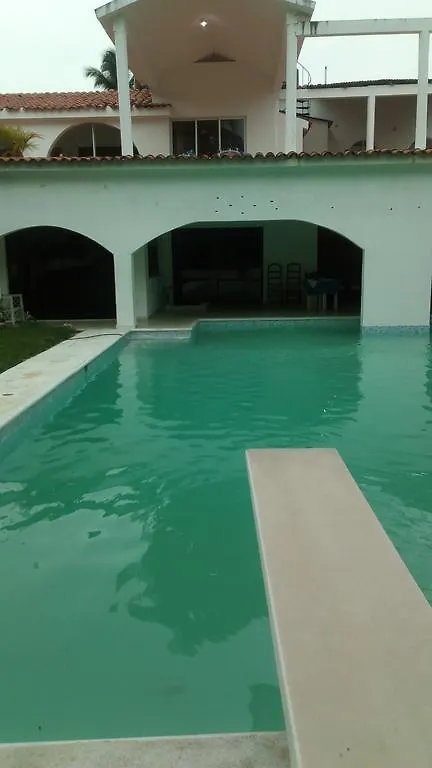 Casa Madrigal Hotel Santo Domingo Guest house