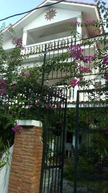 Отель Casa Madrigal Санто-Доминго Доминиканская Республика